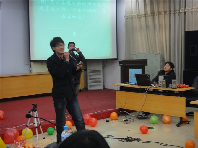 首屆【員工手冊】知識競賽完滿成功，現(xiàn)場精彩一幕(圖2)